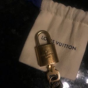 Louis Vuitton Accessories - Louis Vuitton lock and key Louis Vuitton Accessories - Louis Vuitton lock and key